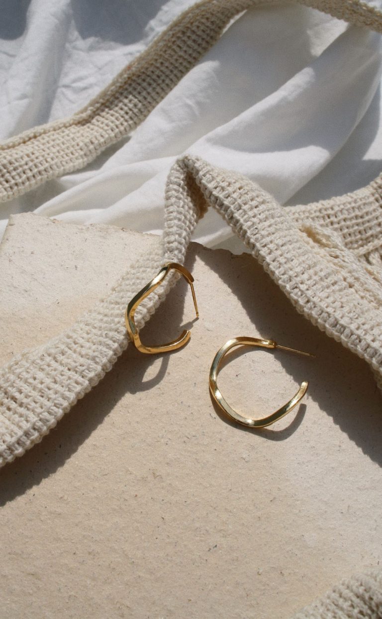 Flora Hoops – in gold oder silber