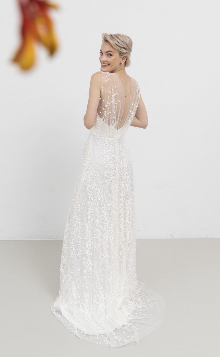 Wedding Dress All-Over-Lace: Style Million Dots