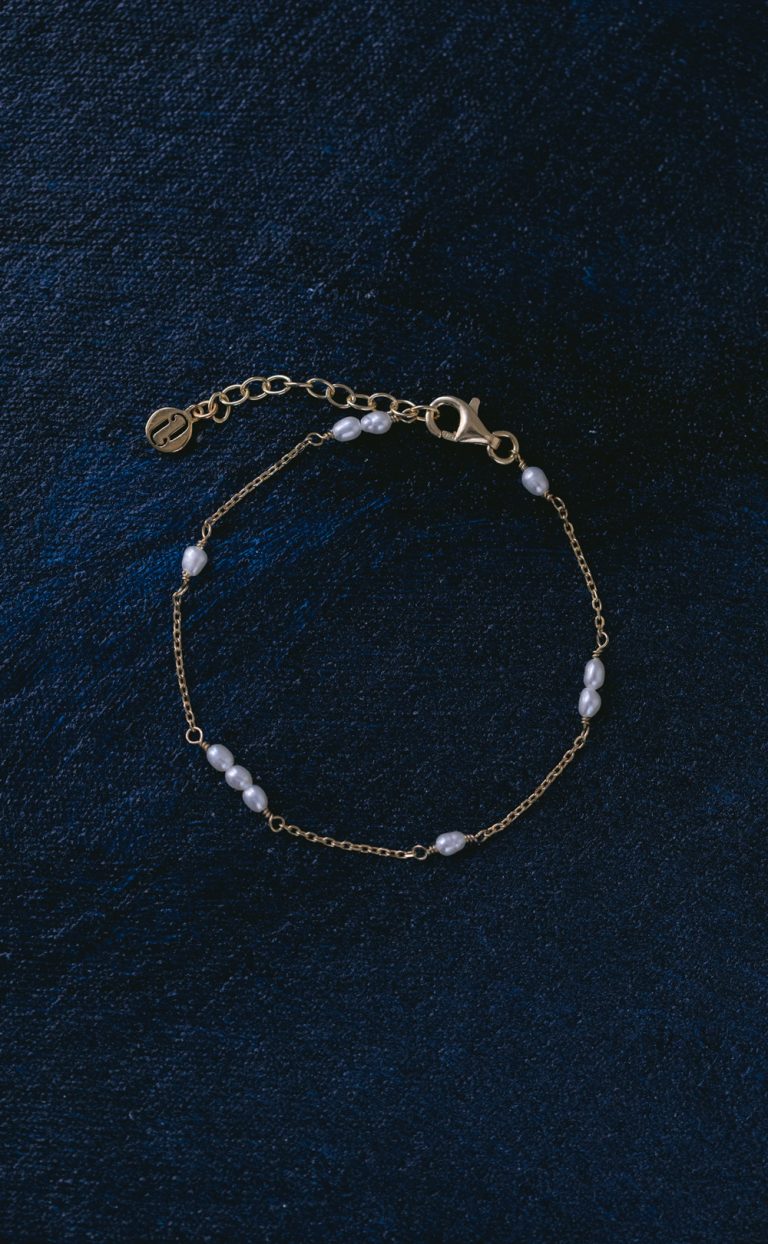 Celine – Armband mit kleinen Perlen