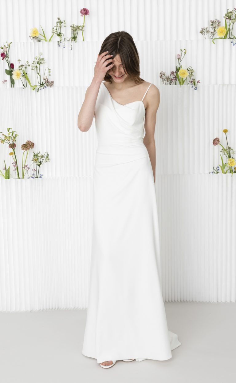 Brautkleid: Modell Asymmetric Dress