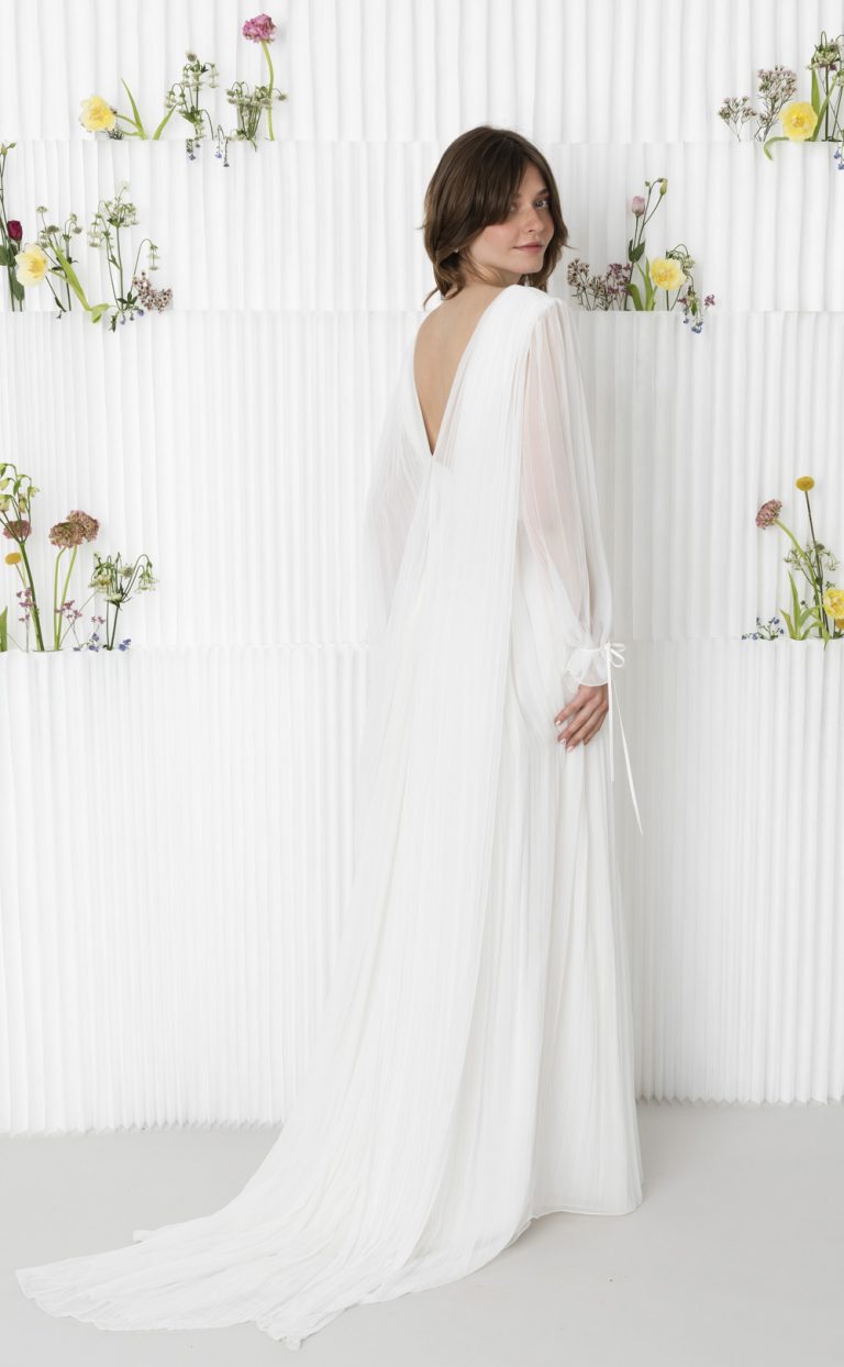 Wedding Dress: Style Bell Sleeve Pure