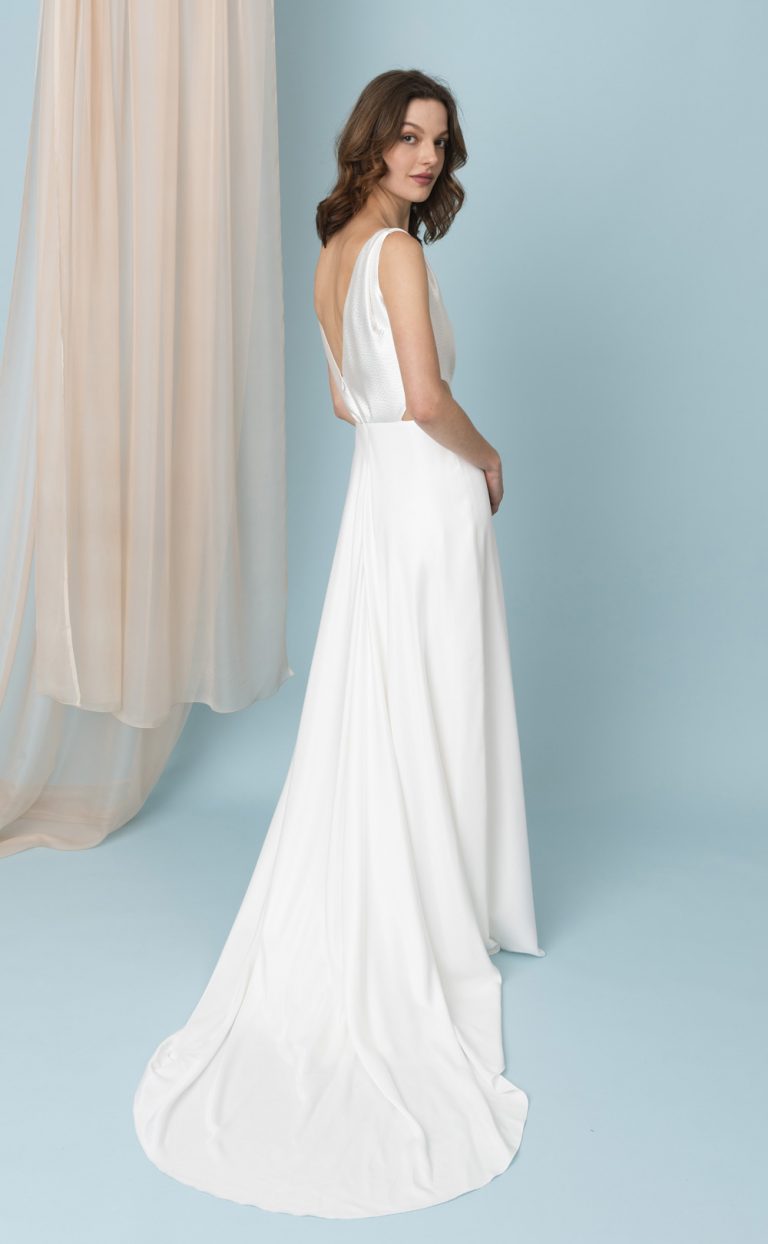 Wedding Dress: Style Merisilk