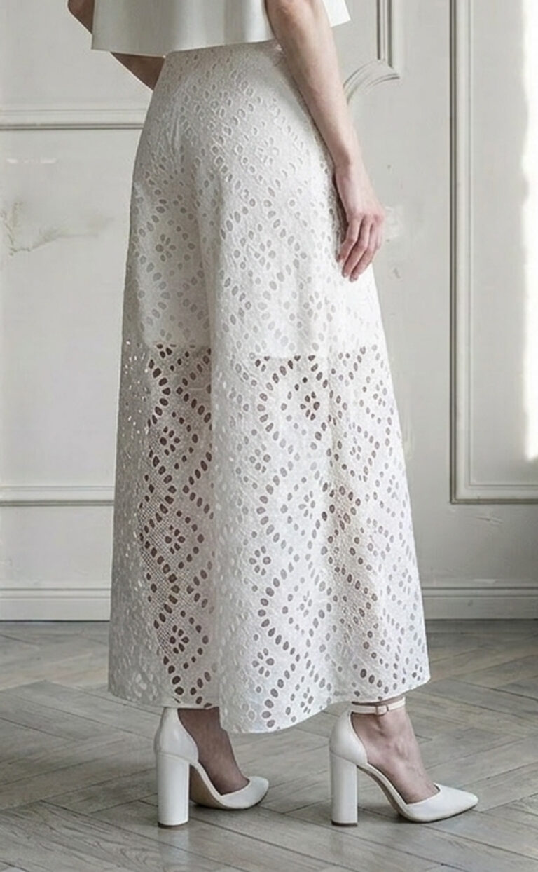 Sunna Culottes mit Lochmuster