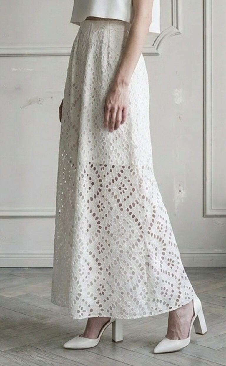 Sunna Culottes mit Lochmuster