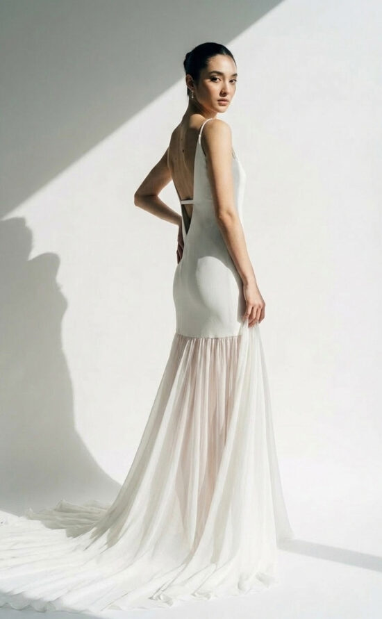 Modernes Brautkleid