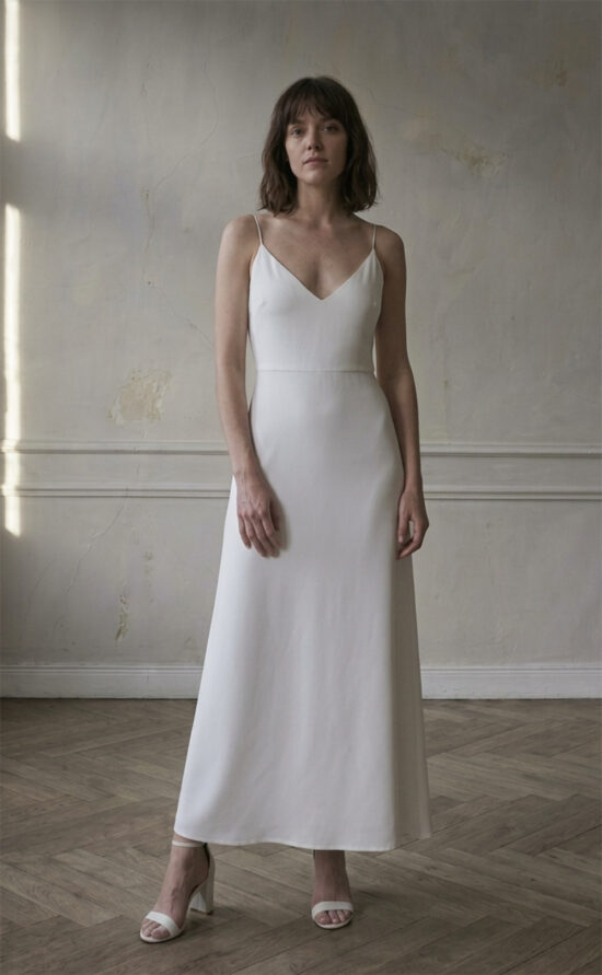kisui Berlin schlichtes Brautkleid kurz Brautmode made in Germany
