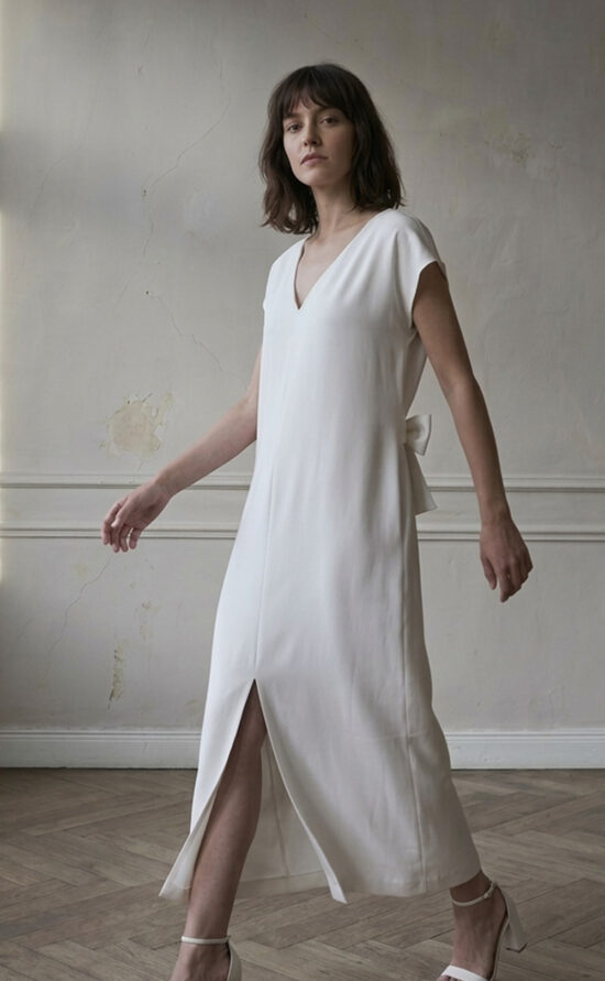 kisui Berlin Bridal Store Boutique schlichtes kurzes Brautkleid modern