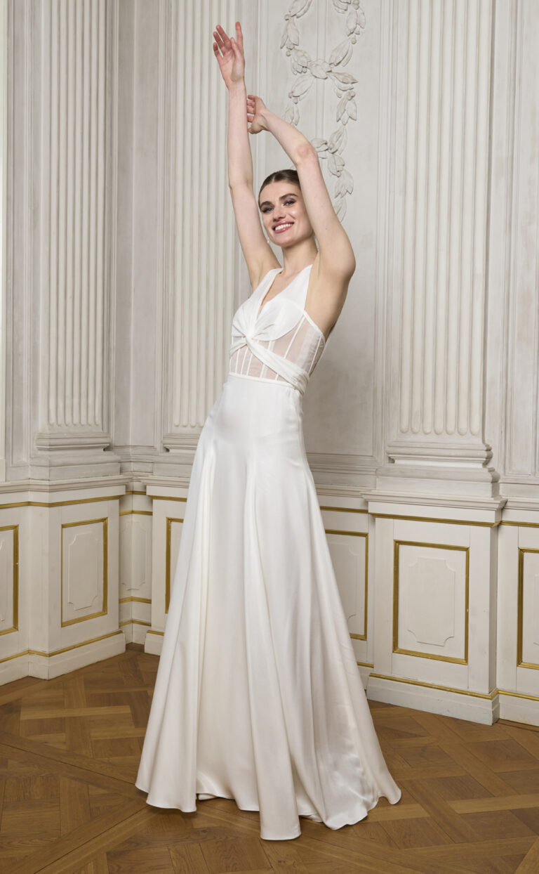 Modern Wedding Dress: Style Amalian