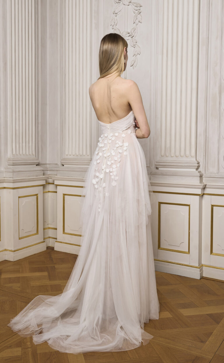 Romantic Wedding Dress: Style Geraldiane