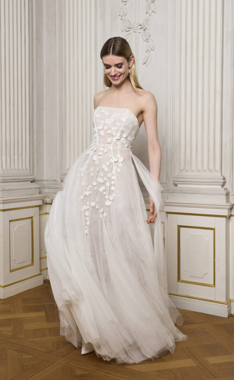 Romantic Wedding Dress: Style Geraldiane