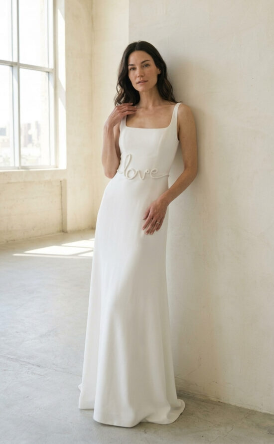kisui Berlin pures Brautkleid clean chic wedding dress