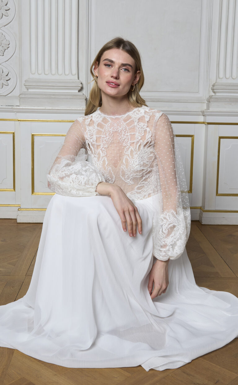 Bridal Dress with Sleeves: Style Boho Dots Pure