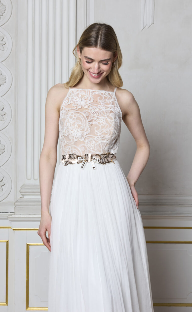 Fluent Wedding Dress: Style Paleann