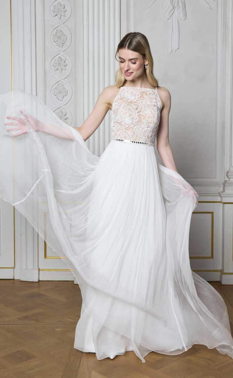 Fluent Wedding Dress: Style Paleann
