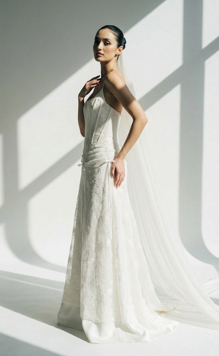 Avara Lace – Französische Spitze für einen wandelbaren Brautlook