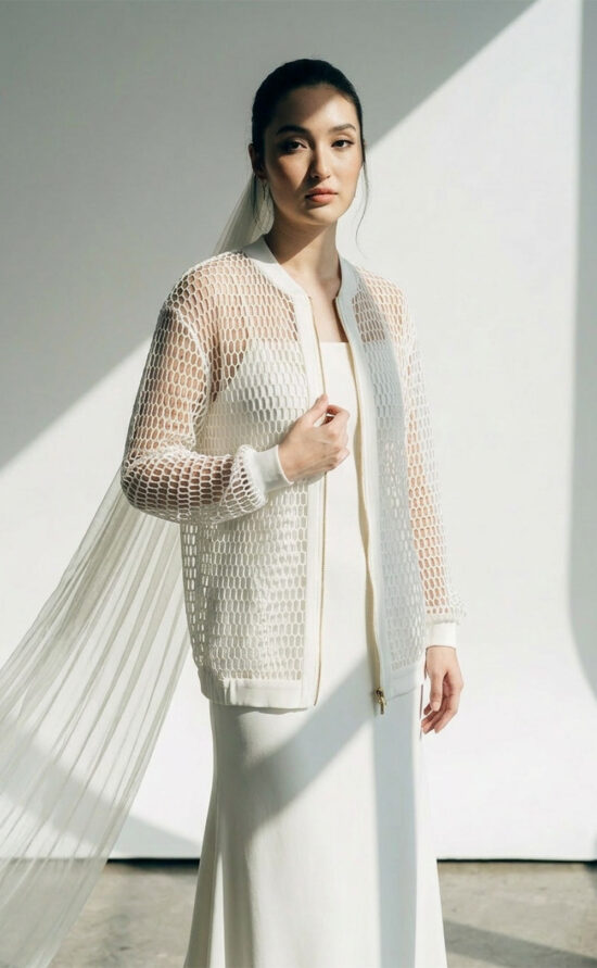 Jondis Jacke – Moderne Brautjacke aus strukturiertem Netzstoff