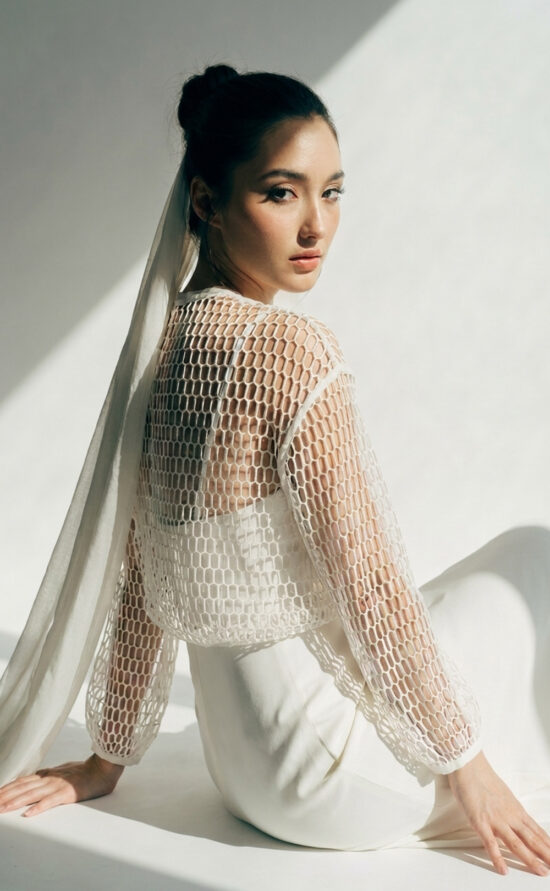 Jondis Pullover – Transparenter Brautpullover aus strukturiertem Netzstoff