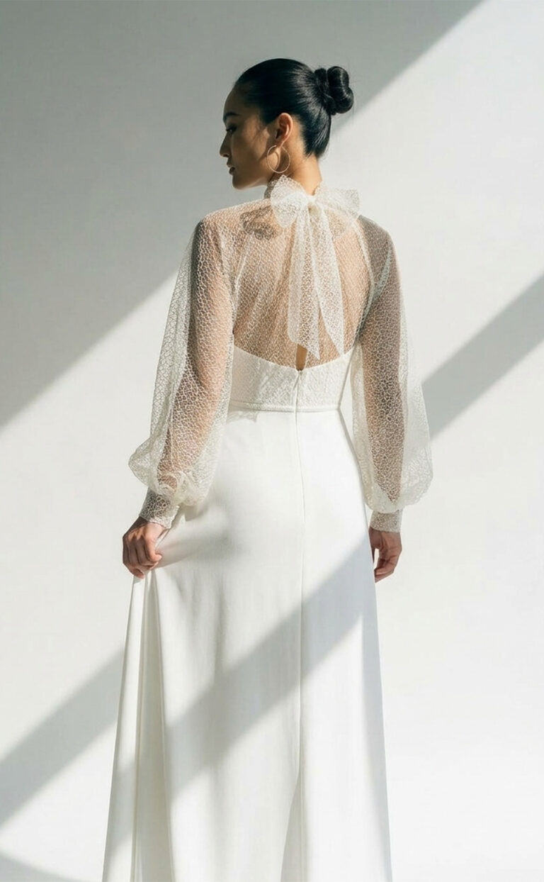 Raya Oversize Lace – Transparentes Brauttop aus französischem Tüll