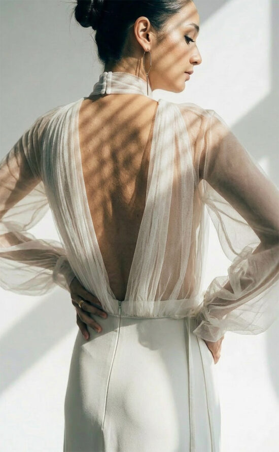 Raya Oversize Tulle – Transparentes Brauttop aus softem Tüll