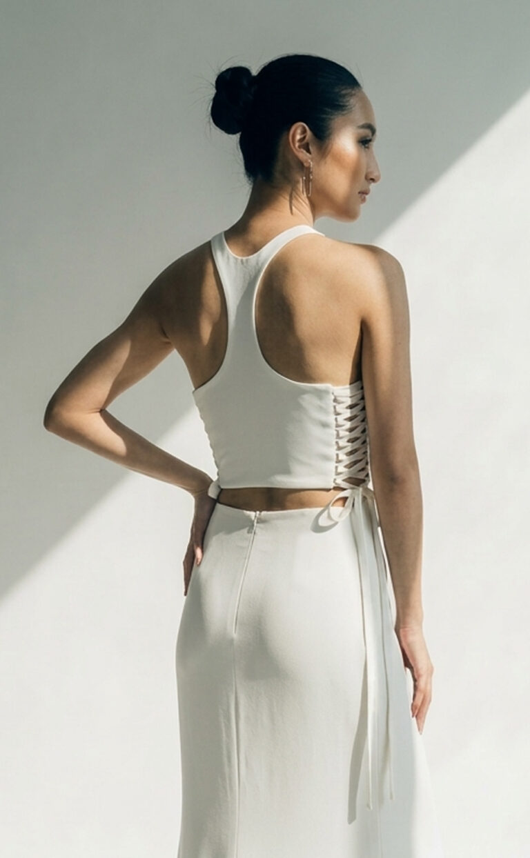 Serea Crop Top – Moderne Brautmode aus Viskose-Stretch