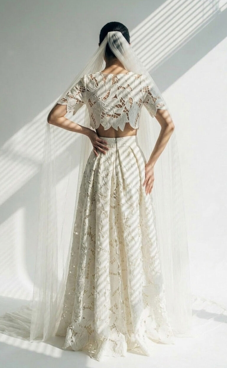 Leniq Shirt & Leniq Skirt – Modern couture with floral artistry